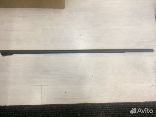 Уплотнитель передней правой двери VW Polo Sedan По