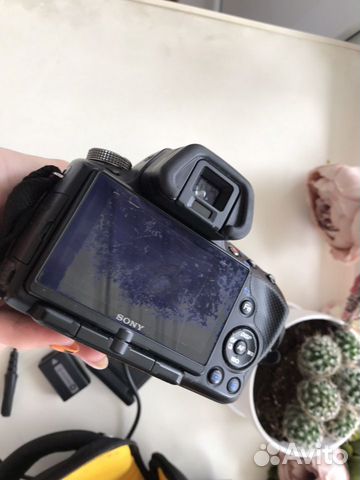 Зеркальный фотоаппарат Sony SLT-A33 Зеркальный фотоаппарат Sony SLT-A33