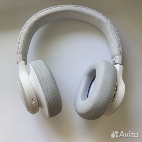 Беспроводные наушники JBL live 650 btnc с активным