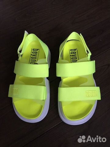 Сандалии beyond/ 38 размер/ новые Сандалии beyond/ 38 размер/ новые