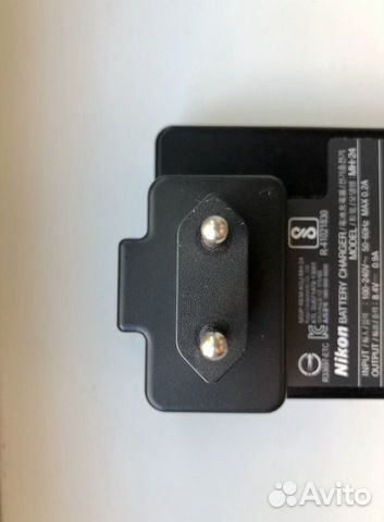 Зарядное устройство Nikon MH-24 Зарядное устройство Nikon MH-24