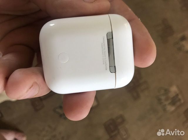 Беспроводные наушники AirPods 1 Беспроводные наушники AirPods 1