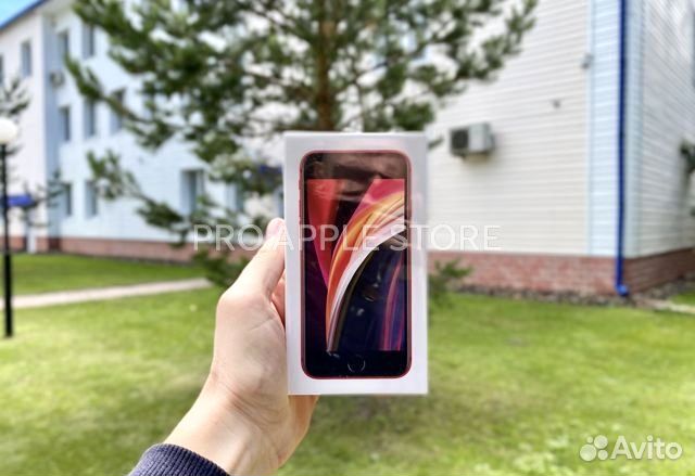 iPhone SE (2020) iPhone SE (2020)