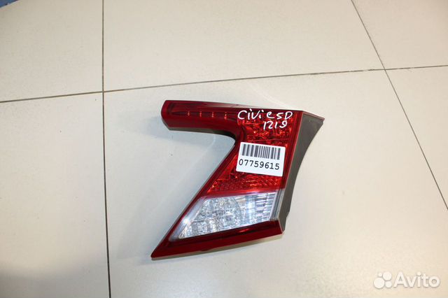 Фонарь в крышку правый Honda Civic 5D