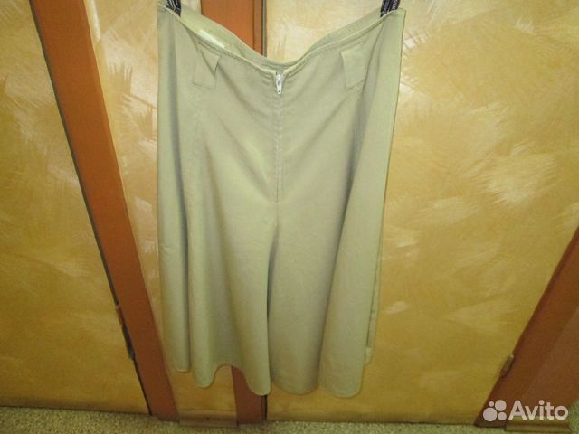 Юбка-брюки,легкая куртка,кепка