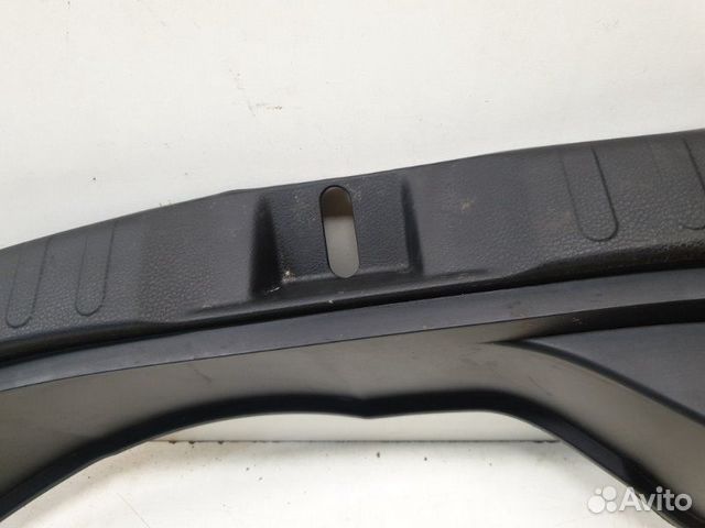 Накладка замка багажника задняя Toyota Rav4 45 Накладка замка багажника задняя Toyota Rav4 45