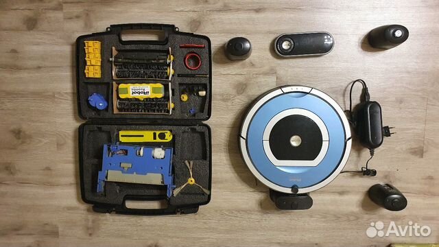 Робот-пылесос iRobot Roomba 790