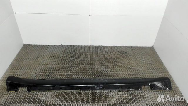 Накладка декоративная (на порог) правая Mercedes C