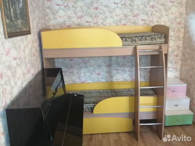 Двухъярусная кровать