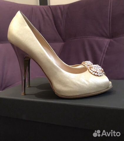 giuseppe zanotti vicini