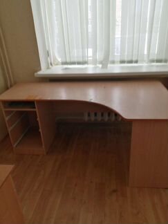 Столы компьютерные