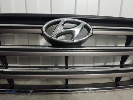 Решетка радиатора передняя верхняя Hyundai Tucson