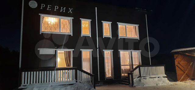 Дом 200 м² на участке 5 сот.