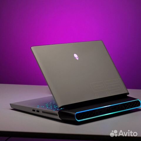 Alienware area 51m