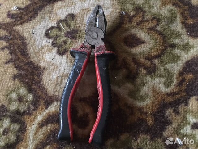 Плоскогубцы