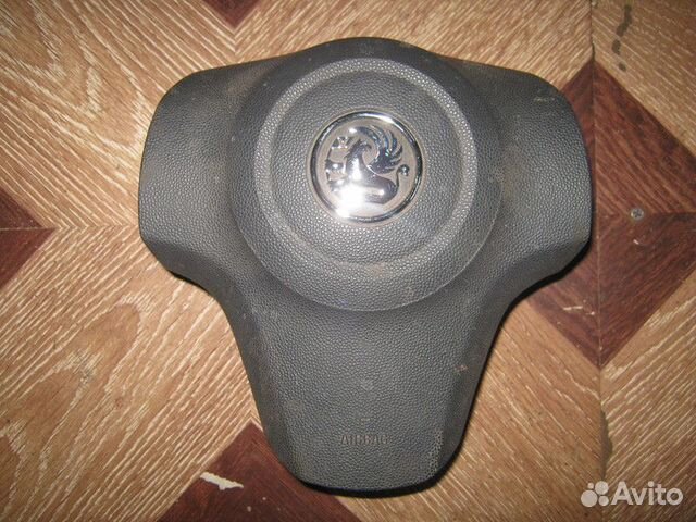 Подушка безопасности в руль Opel Corsa D