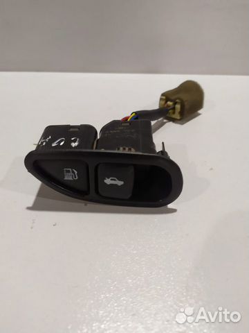 Кнопки бензобака и багажника Hyundai Sonata 5