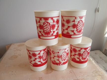 Емкости для хранения сыпучих продуктов