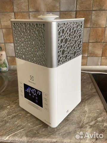 Увлажнитель Electrolux EHU-3715D