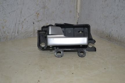 Ручка внутренняя передняя левая Ford Focus 2