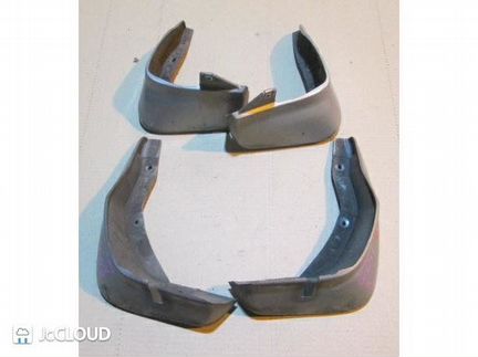 Брызговик на honda FIT GD1 L13A