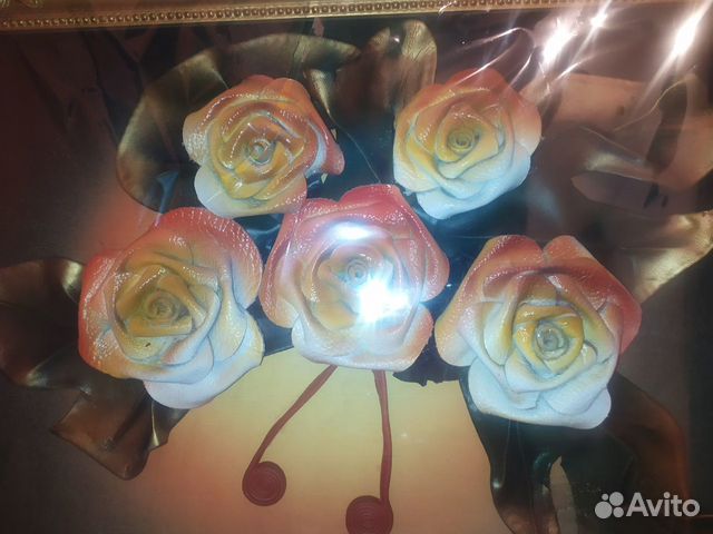 Интерьерная картина цветы из кожи