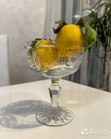 Ваза на ножке конфетница фруктовница