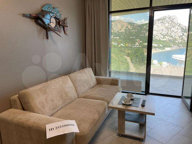 2-к. квартира, 40 м², 3/3 эт.