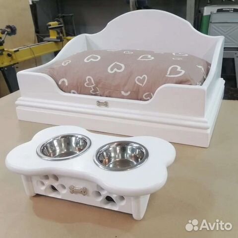 Кормушка для животных,лежанка,подставка под миски