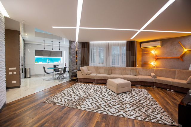 2-к. квартира, 110 м², 21/26 эт.