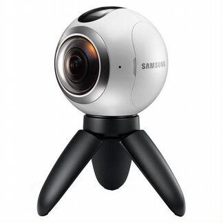 Видеокамера экшн Samsung Gear 360 новая