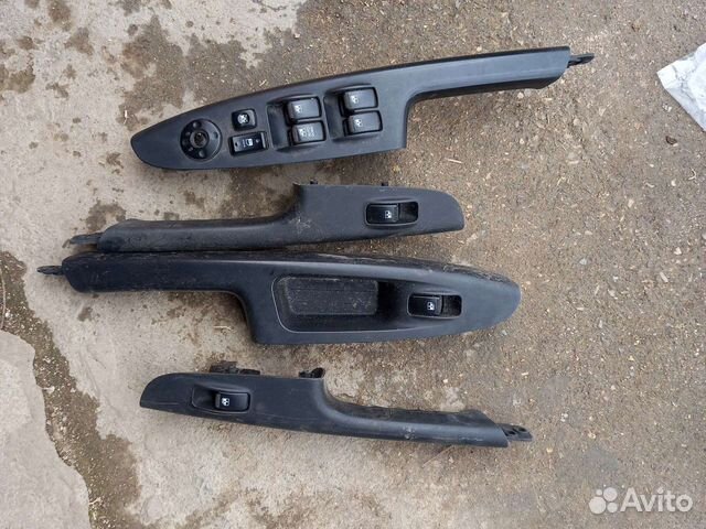 Блок управления стеклоподъемниками 05-11г Kia Rio