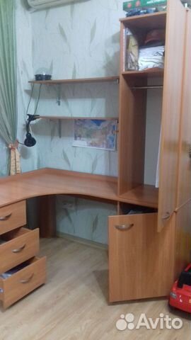 Стол письменный угловой с пеналом