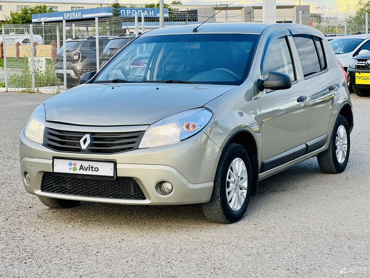 Renault Sandero 2011