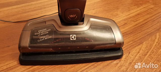 Пылесос Electrolux eer77mbm