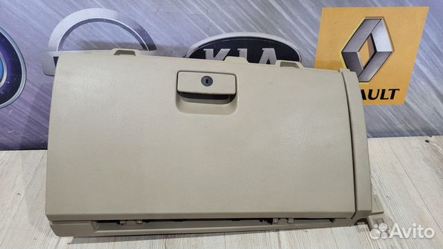 Крышка бардачка Бардачок Kia sorento XM