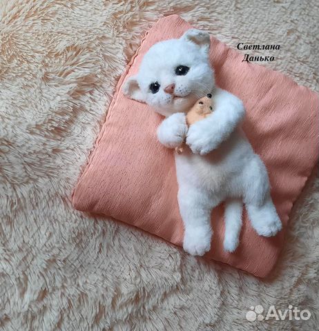 Игрушки ручной работы, котята