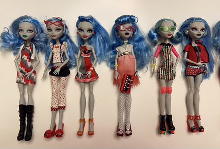 Monster High куклы Гулия Йелпс разные коллекции