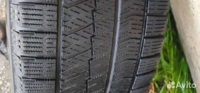 Bridgestone Blizzak VRX2 215/55 R17, 4 шт