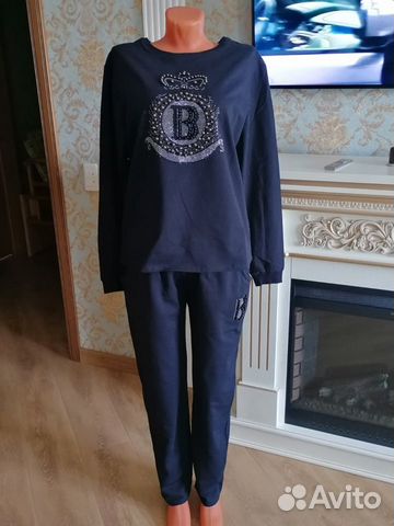 Женский новый спортивный костюм р-р 52