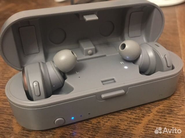 Беспроводные наушники Audio-Technica