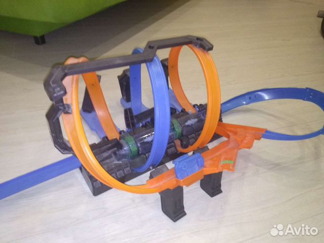 Трэк Hot Wheels Винтовое столкновение