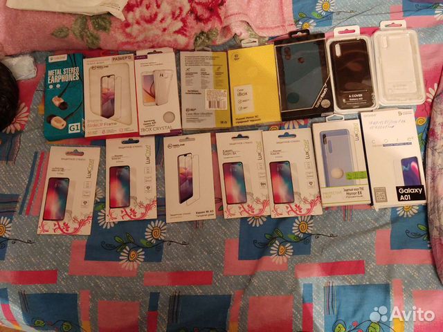 Защитное стекло, чехлы на телефон