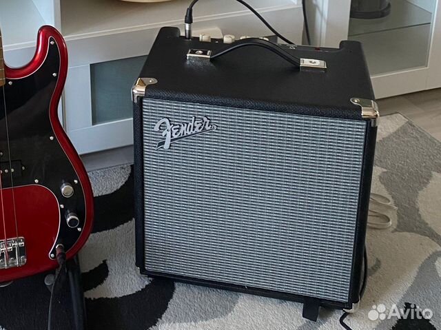 Басовый комбоусилитель Fender rumble 25 combo v3