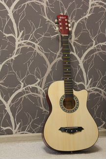 Акустическая гитара натуральная