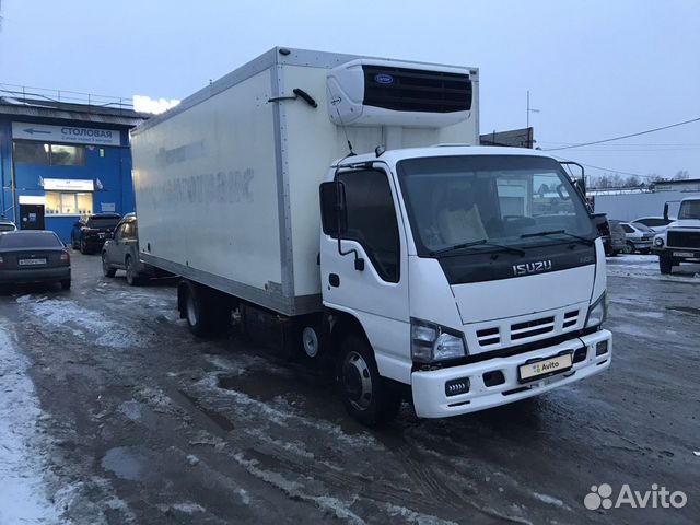 Isuzu Elf (N-series), 2011