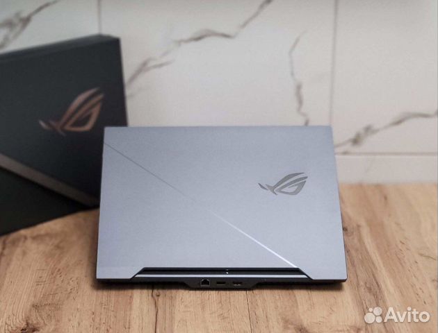 Asus rog zephyrus duo 15