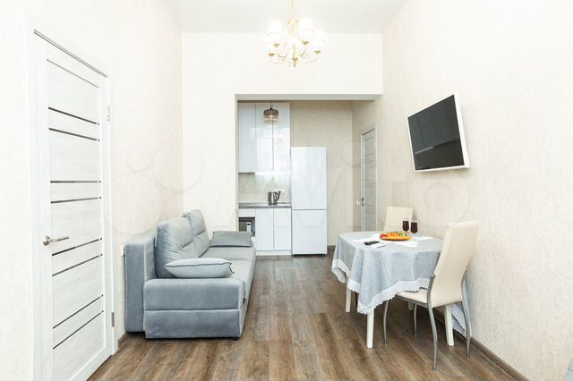 2-к. квартира, 41 м², 1/14 эт.