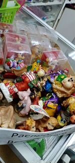 Фигурки сувенирные