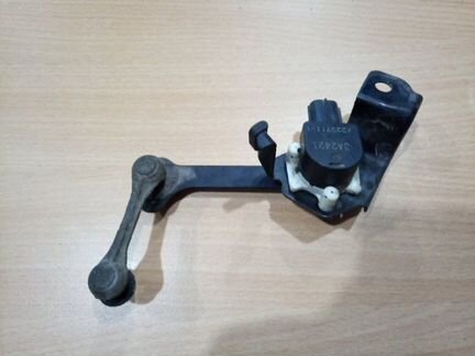 Датчик положения кузова передний правый Lexus